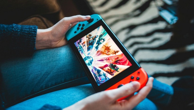 Sạc không chính hãng có làm giảm tuổi thọ Nintendo Switch 2? Kết quả thử nghiệm gây sốc!
