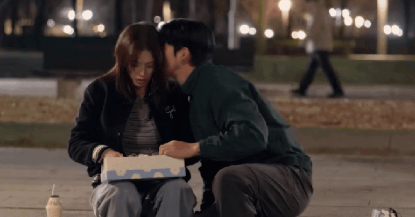 Phim Hàn mới chiếu đã được khen hay không chịu nổi, chiếm top 1 rating cả nước nhờ dàn cast toàn 