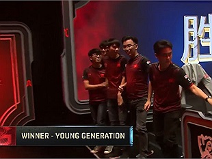 LMHT: Young Generation đánh bại Fnatic tạo địa chấn tại CKTG bằng pha backdoor tuyệt hay