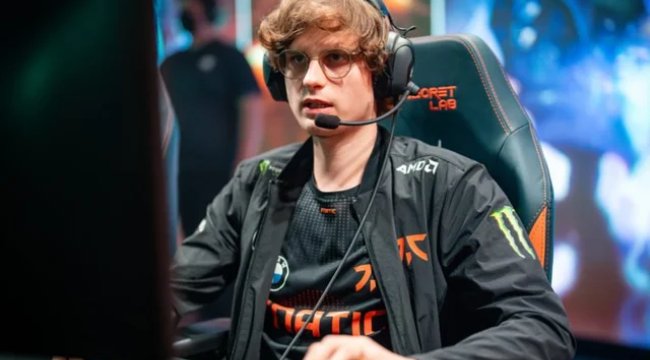 LMHT: FNATIC không đấu tập trước CKTG 2022, Xạ Thủ Upset than thở trong bất lực