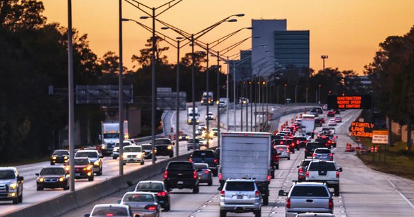 Cậu bé 10 tuổi trộm ô tô của mẹ, lén chở chị gái đi xa hơn 300km