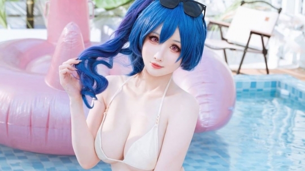 Cosplay St Louis phiên bản bikini khiến anh em làng game "bỏng mắt" - COSPLAY