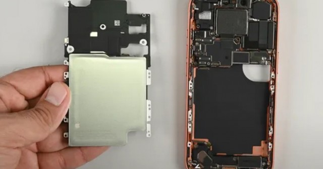 iPhone 17 Pro bị bóc trần sự thật “sang chảnh”, ẩn họa khó lường