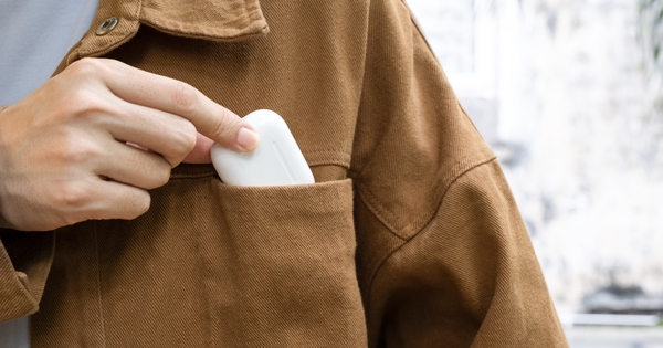 Trải nghiệm nhanh AirPods Pro 3 chính hãng vừa mở bán: Trên tai thoải mái, lần đầu có cảm biến đo nhịp tim