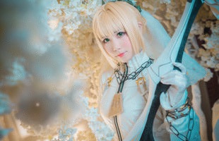 Cosplay nàng Saber tuyệt đẹp khiến fan Anime không khỏi ngây ngất