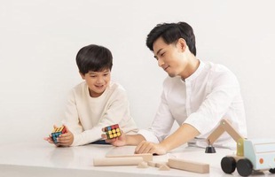 Xiaomi ra mắt Mi Rubik’s Cube giá 11 USD, không chỉ để chơi mà còn có thể điều khiển tất cả thiết bị thông minh trong nhà