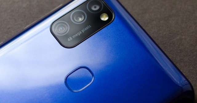 Lộ diện hai điện thoại giá rẻ sắp ra mắt của Samsung