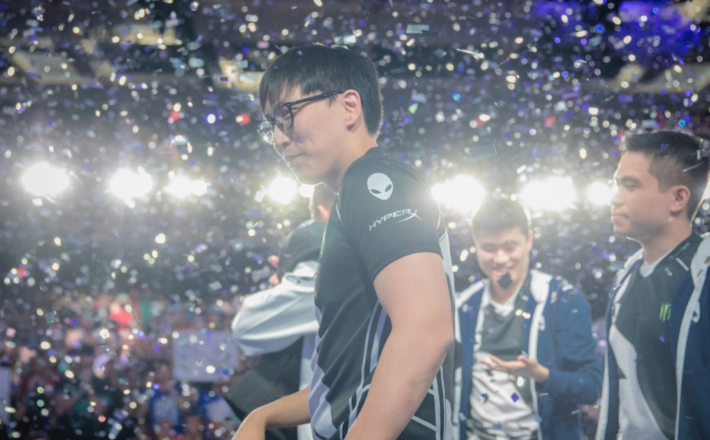 Huyền thoại LCS Doublelift chính thức giải nghệ