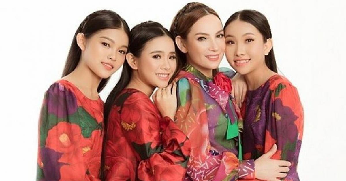 3 con nuôi của Phi Nhung tiếc nuối vì không thể sang Mỹ làm điều sau cùng cho mẹ