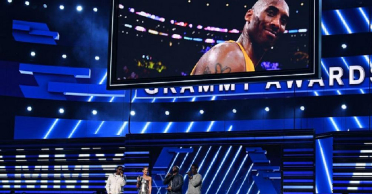 Nghệ sĩ ở Grammy nghẹn ngào tưởng nhớ huyền thoại Kobe Bryant vừa qua đời