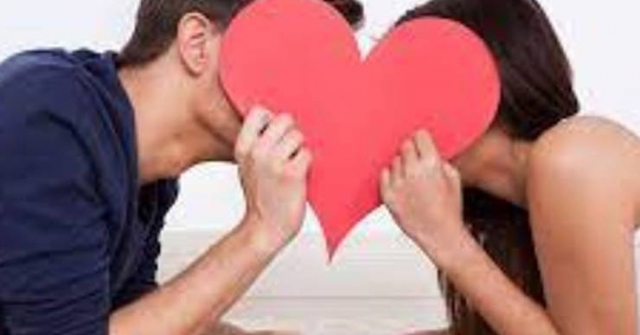 Có một lúc, dừng lại, nhìn về cuộc hôn nhân của mình...