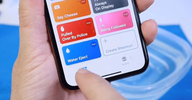 Tuyệt chiêu nhỏ giúp đẩy nước ra khỏi iPhone