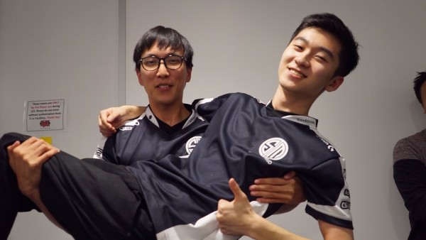 CHÍNH THỨC: Doublelift trở lại “mái nhà xưa” Team Solomid