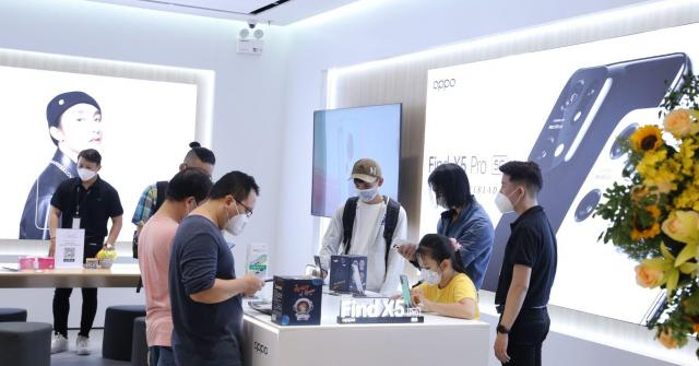 OPPO ra mắt chuỗi OPPO Experience Store trên toàn quốc trong tháng 4/2022, mang đến không gian trải nghiệm đẳng cấp cho người dùng