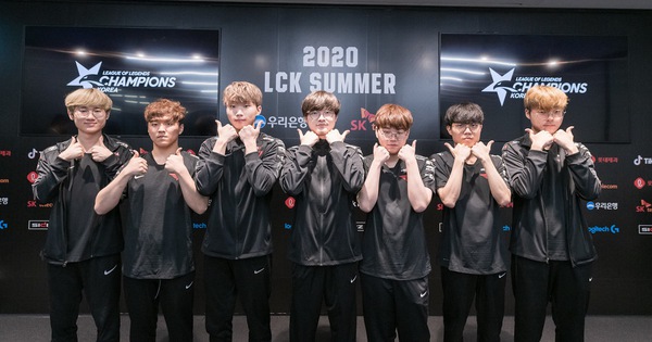 LCK mùa Hè 2020: DragonX tiếp tục giữ vững top 1, T1 và Afreeca cạnh tranh quyết liệt chiếc vé playoffs