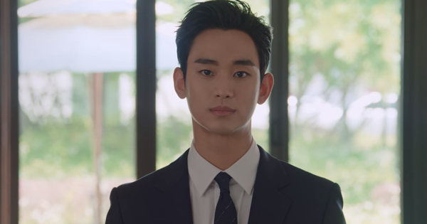 Vài giây siêu bảnh khi Kim Soo Hyun 