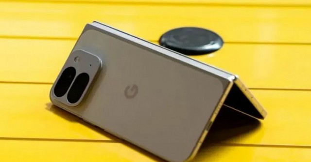 Pixel 10 Pro Fold lộ ảnh render với màu mới, thông số nâng cấp