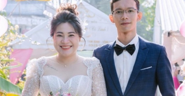 Được dìu đỡ qua biến cố, người phụ nữ Cà Mau quyết cưới chàng trai kém 11 tuổi
