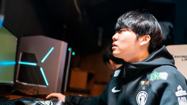 IG Rookie tuyên bố muốn đối đầu với SKT T1 nếu tiến vào sâu trong CKTG 2019