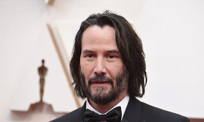 Tài tử Keanu Reeves xuống tóc đóng Ma Trận 4