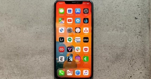 iPhone đẹp, dùng tốt đáng mua hiện nay vì máy mới giá chưa đến 10 triệu đồng