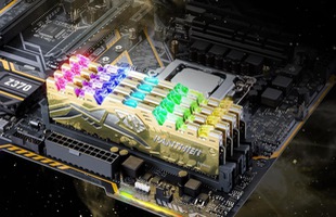 Apacer PANTHER RAGE DDR4 RGB - Khi răng báo lên đèn RGB