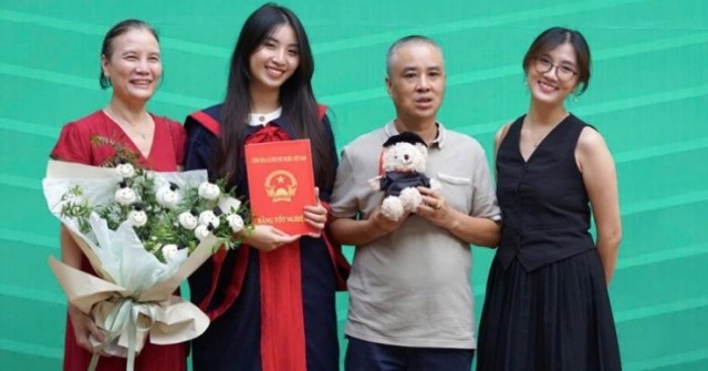Mẹ tiến sĩ, bố kỹ sư, hai con giỏi giang: Tình yêu giúp dựng lên mái ấm