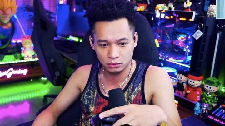 Độ Mixi khuyên fan hâm mộ không nên theo đuổi con đường streamer