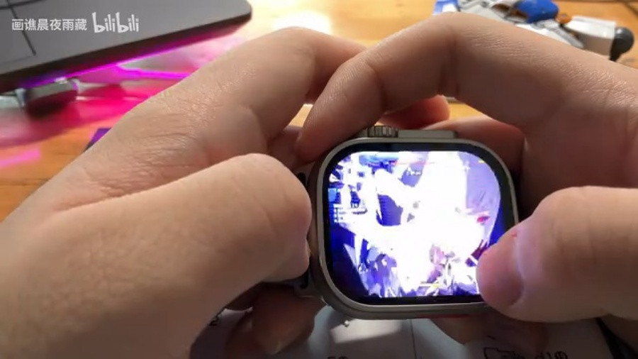 Game thủ Trung Quốc gây sốc: Chinh phục Genshin Impact trên Apple Watch!