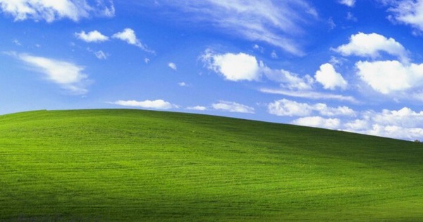 Hình nền Windows XP huyền thoại được tìm thấy trong game của Microsoft