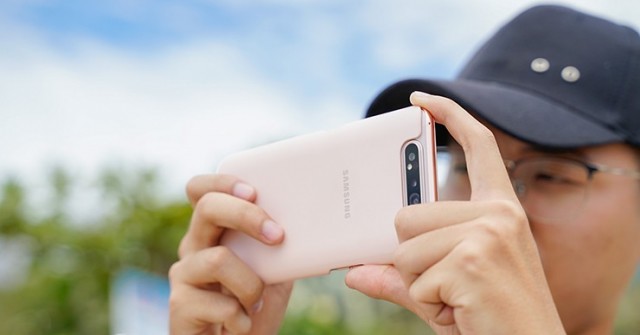 Để có bức ảnh chụp bằng smartphone đẹp trong dịp lễ 2/9, diễu binh A80