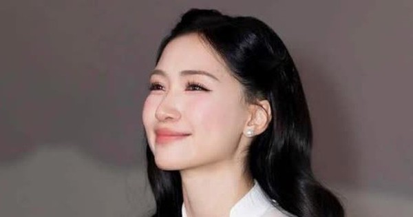 Hòa Minzy: "Nếu con có tất cả nhưng không còn bố mẹ ở bên thì tiền bạc cũng chẳng ích gì nữa"