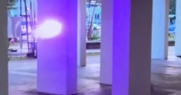 Nhiều quả cầu ánh sáng màu tím liên tiếp xuất hiện trên bầu trời, chuyên gia vào cuộc và cái kết bất ngờ