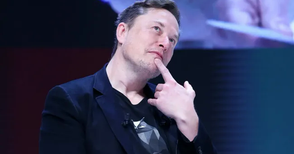 Tỷ phú Elon Musk: 