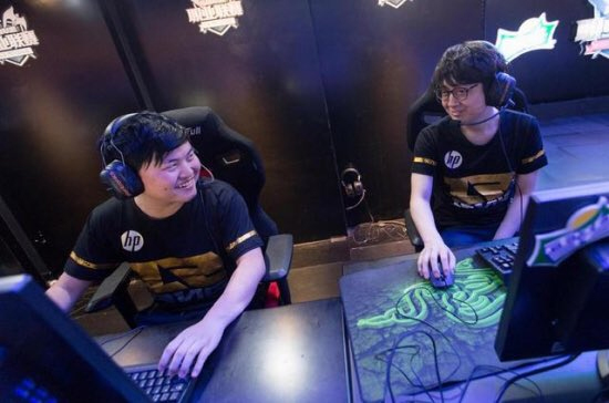 Trực tiếp Demacia Cup 2019 ngày 28/12: RNG vs JDG