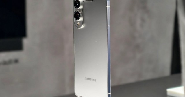 Samsung hé lộ thời điểm ra mắt Galaxy S25 Edge