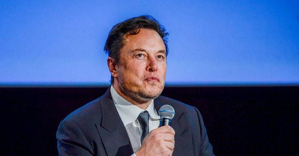 Elon Musk cùng hàng nghìn chuyên gia kêu gọi tạm dừng phát triển ''hậu duệ'' của ChatGPT