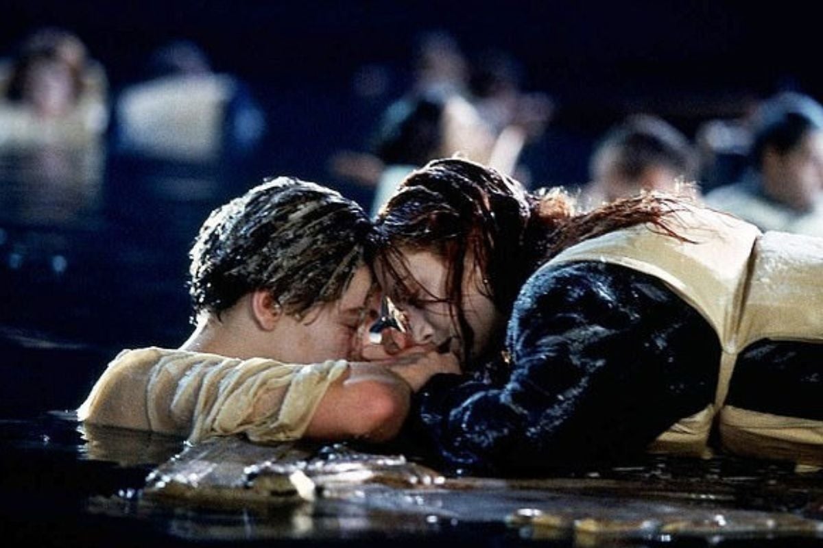 Cánh Cửa Cứu Mạng Rose Trong Tác Phẩm Kinh Điển Titanic Được Bán Đấu Giá Với Mức Tiền Khủng