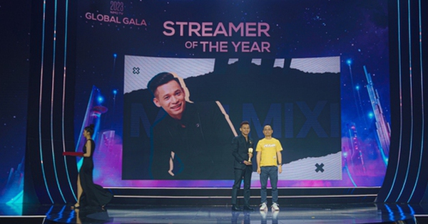 Sức hút quá khủng, Độ Mixi vẫn là streamer 