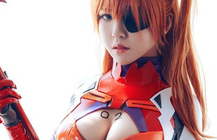 Bỏng mắt với cosplay nàng Asuka trong Evangelion - Một trong 10 Anime nổi tiếng nhất Nhật Bản