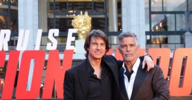 Diễn viên 63 tuổi đối đầu Tom Cruise trong bom tấn 10.000 tỷ là ai?