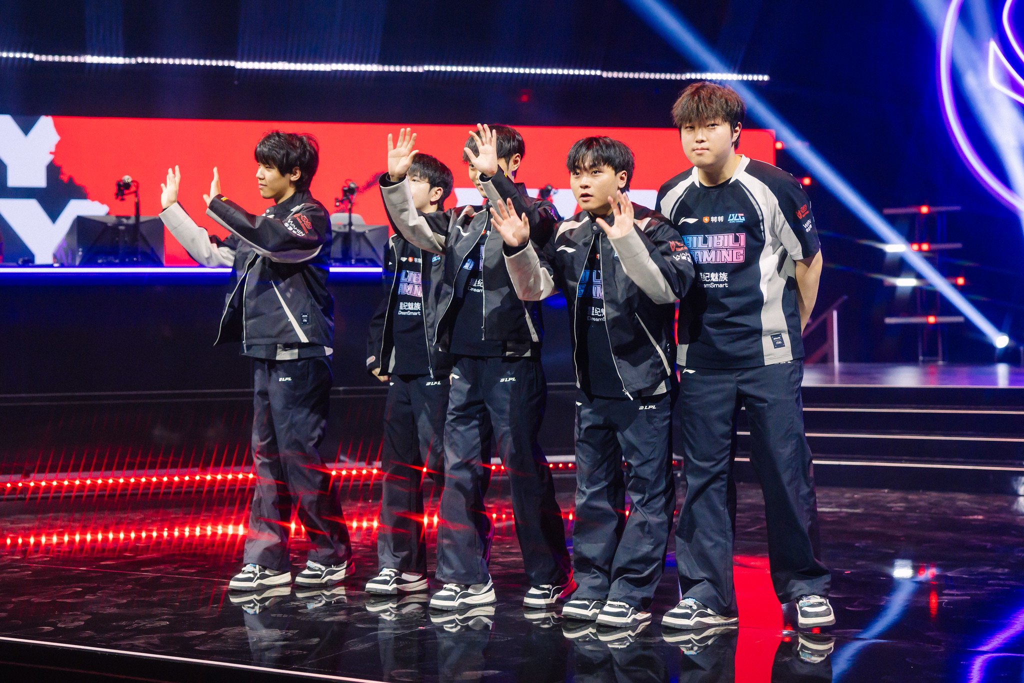 MSI 2025: Bilibili Gaming Tiến Vào Vòng Phân Nhánh, G2 Esports Bất Lực Với Thất Bại 0 - 3