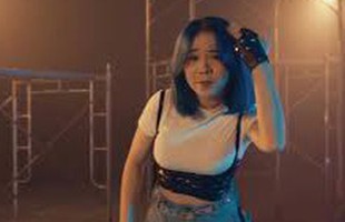 Kênh YouTube của cặp streamer Simmy, Sammy bị một phụ huynh liệt vào danh sách "đen"