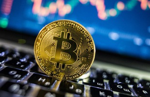 Ông chú người Mỹ đối mặt với 5 năm tù giam vì bán số Bitcoin trị giá 2 triệu USD trên mạng