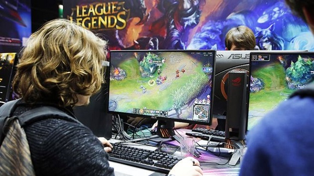 Riot Games đang chịu 