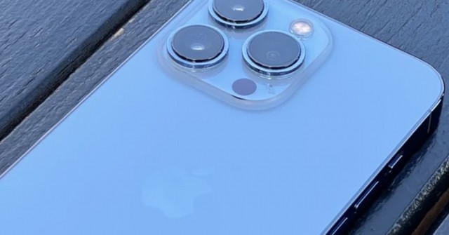 Lý do nào khiến người dùng đau đầu khi mua iPhone Pro