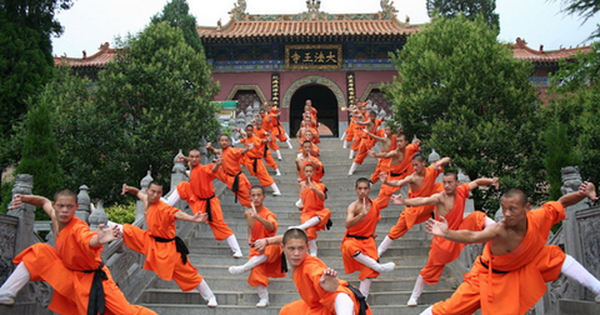 Chùa Thiếu Lâm Tự huyền thoại hiện tại hoạt động ra sao, có giống như trong phim ảnh?