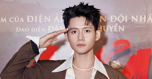 Mỹ nam đáng yêu nhất Mưa Đỏ đổi đời nhờ nói quá nhiều, phá hỏng nguyên tác nhưng ai xem cũng khen nức nở