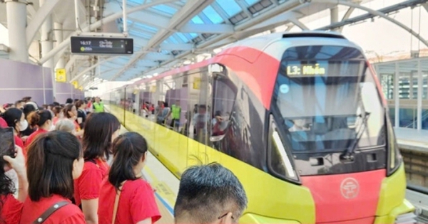 Giá vé xe buýt, metro dịp 2/9 thế nào?