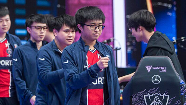 PSG Hanabi: “Tôi thực sự đang lên kế hoạch và rất hào hứng nếu được gặp Top Esports trong Vòng loại trực tiếp”